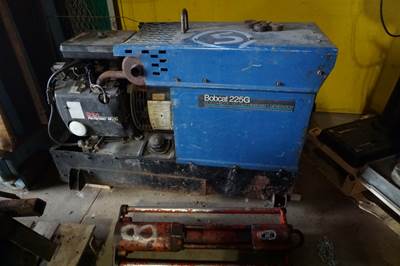 1991 Miller bobcat 225G