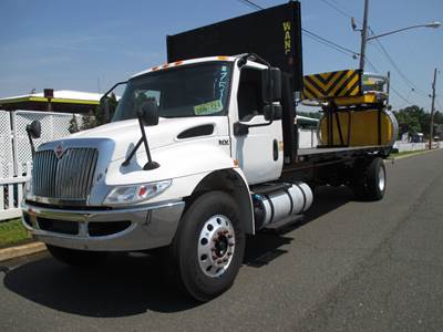 International MV-607 Single Axle Attenuator Truck - Cummins, 250HP, Automatic