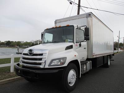 Hino 338 26 ft Box Truck - 260HP, Automatic