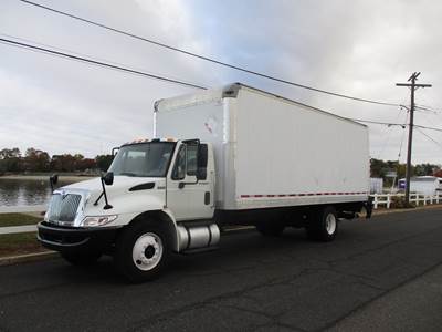 International 4300 Box Truck - 225HP, Automatic