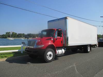 International 4300 Box Truck - 250HP, Automatic