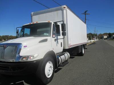 International 4300 Box Truck - 250HP, Automatic