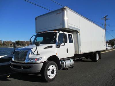International MV 607 EXT Box Truck - 240HP, Automatic