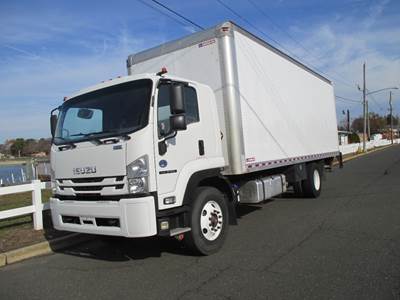 Isuzu FTR Box Truck - Automatic