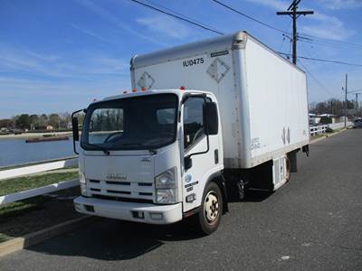 Isuzu NRR Box Truck - Automatic
