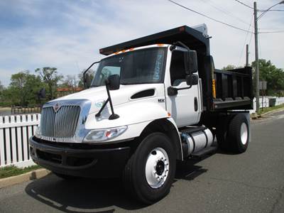International MV-607 Single Axle Dump Truck - Cummins 250HP, Automatic