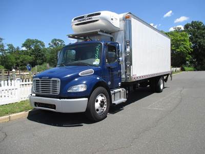Freightliner M2 24 ft Refrigerated Truck - 220HP, Automatic, Thermoking
