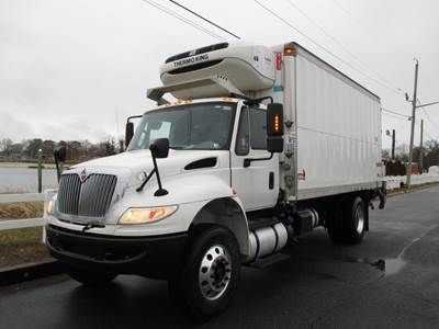 International 4300 18 ft Refrigerated Truck - 280HP, Automatic, Thermoking