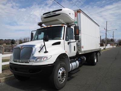 International 4300 18 ft Refrigerated Truck - 280HP, Automatic, Thermoking