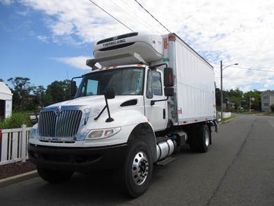 International 4300 18 ft Refrigerated Truck - 280HP, Automatic