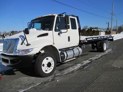 International 4300 EXTENDED CAB Single Axle Rollback Tow Truck - Cummins, 240HP, Automatic