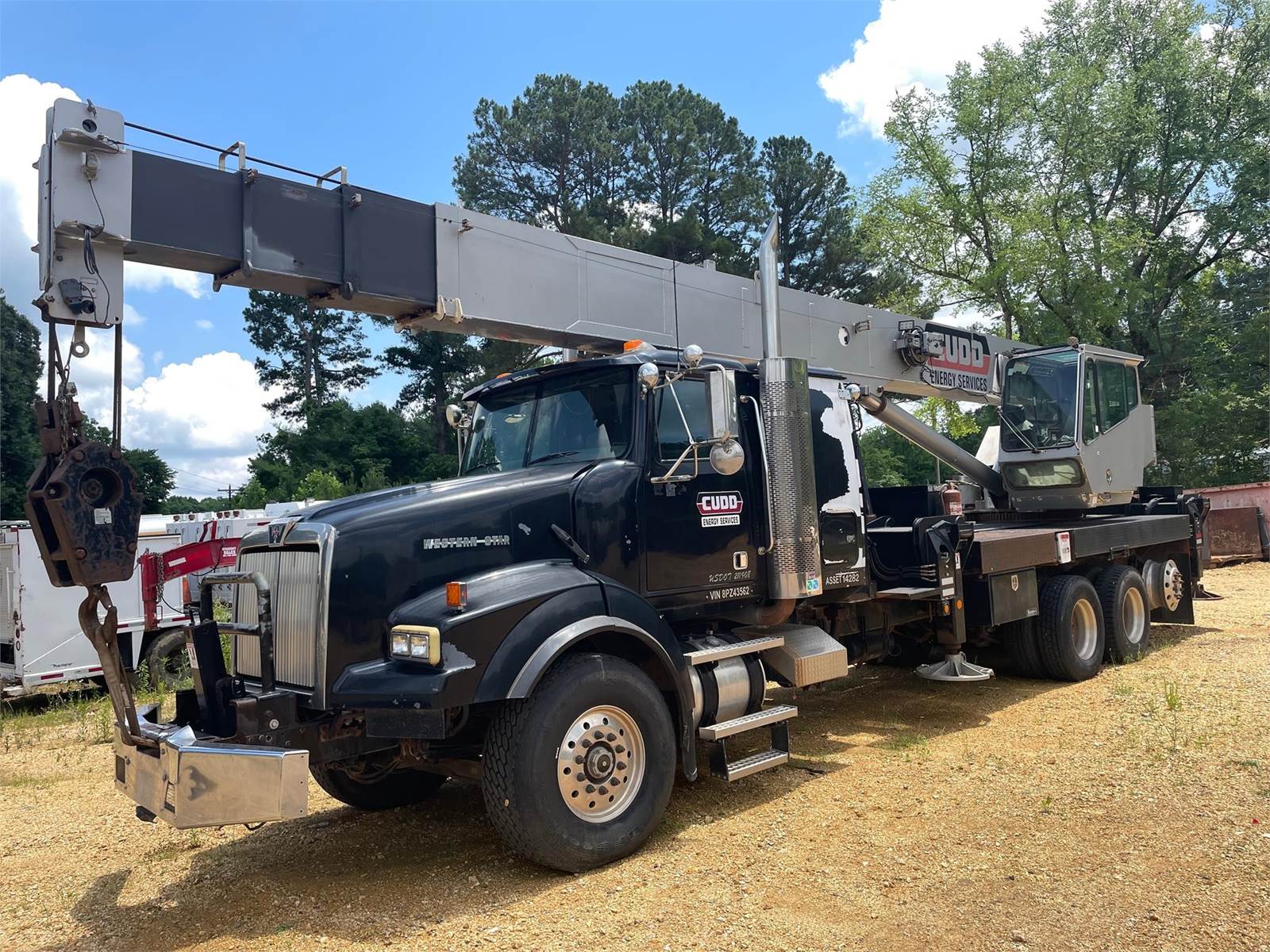 Western Star 4800 Crane Truck 2007 National 1800 Crane, 10 Spd For