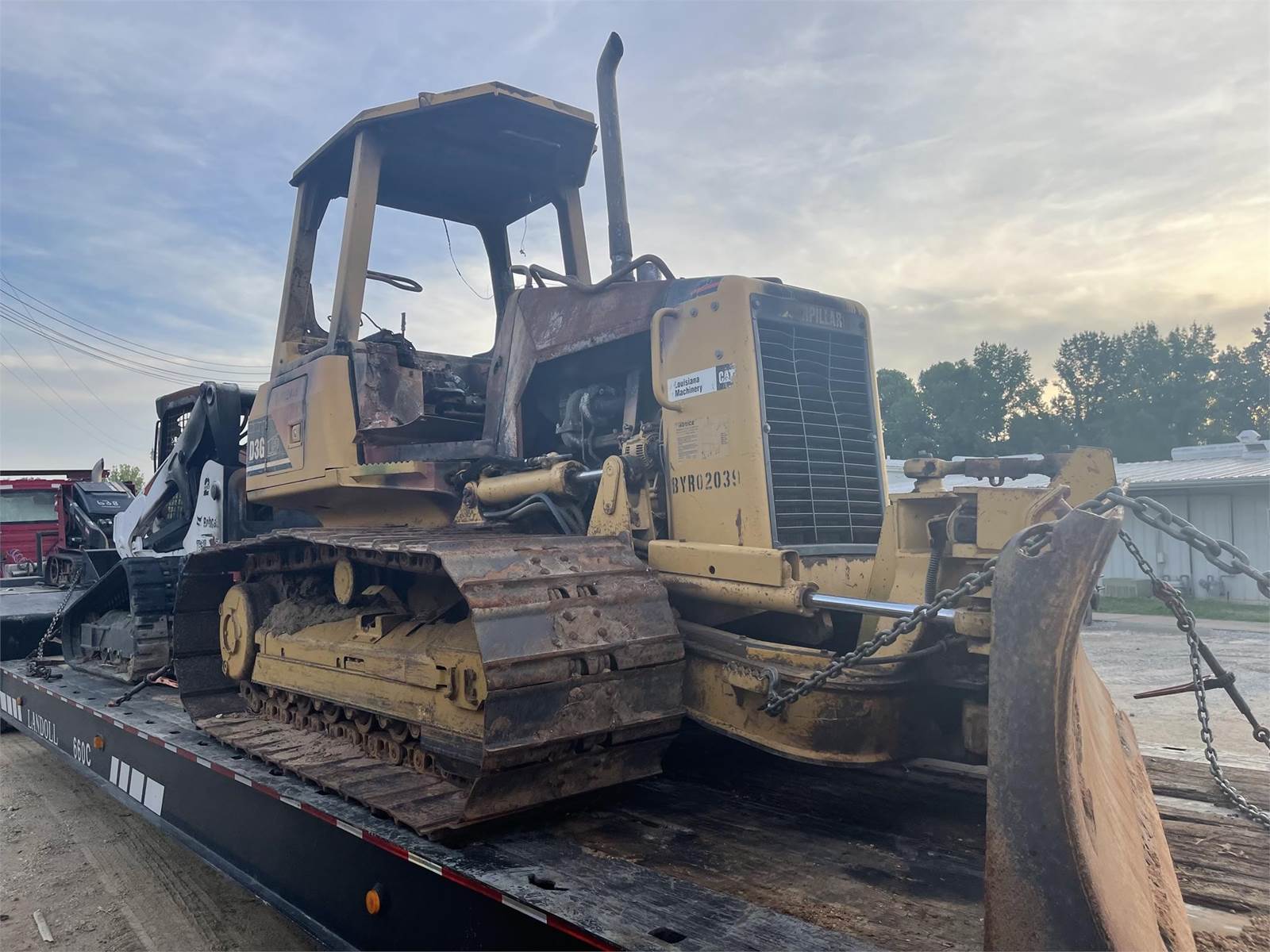 2007 Caterpillar D3G LGP Dozer Being Dismantled Jackson, TN D3G2039