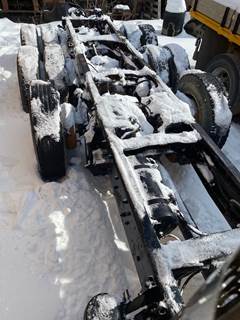 1993 Mack DM688S Cab & Chassis Truck 300 HP Fuller 8LL