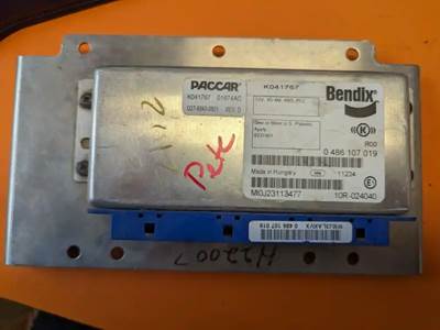 Bendix ABS Control Module for a 2012 Peterbilt 388