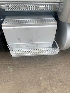 International LoneStar Battery Box