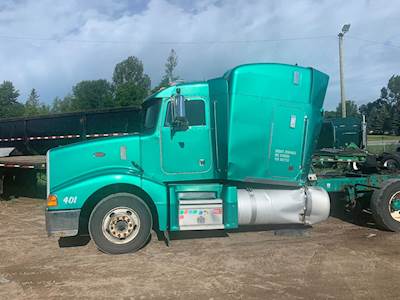 Peterbilt 385 Battery Box