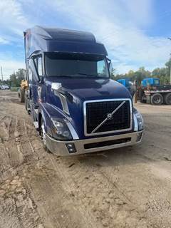 Volvo VNL Front Bumper