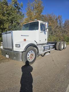 Western Star 4900FA Tandem Axle Cab & Chassis Truck - Detroit, 505HP, 13 Speed Manual