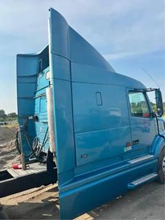 Volvo VNL Cab Fairing