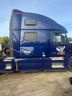 Volvo VNL Cab Fairing