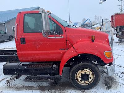 Ford F-650 Cab Assembly for a 2005 Ford F650