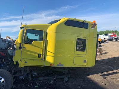 Kenworth T600 Cab Assembly