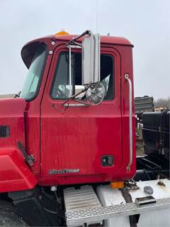 Mack CH613 Cab Assembly