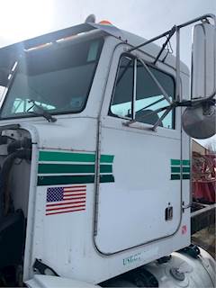 Peterbilt 385 Cab Assembly