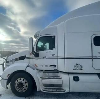 Peterbilt 579 Cab Assembly