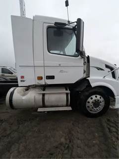 Volvo VNL Cab Assembly