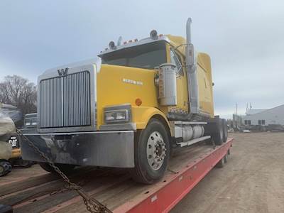 Western Star 4900FA Cab Assembly for a 2003 Western Star 4900 FA