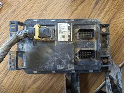 2011-2019 Peterbilt 579 Electronic Chassis Control Module - Used | P/N