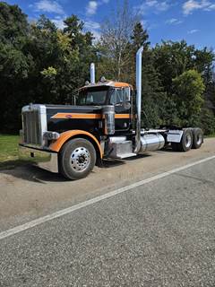 Peterbilt 379EXHD Day Cab Truck - Caterpillar 475HP, 18 Speed Manual