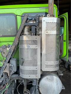 Freightliner Cascadia 113 DPF Filter