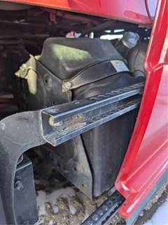 Freightliner Cascadia 126 DPF Filter