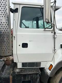 Ford L9000 Door for a 1995 Ford L9000 Aeromax