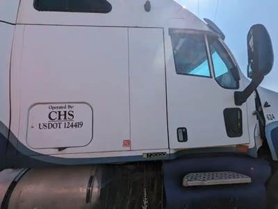 Kenworth T2000 Right Door