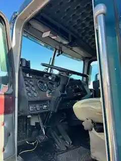 Kenworth T600 Left Door