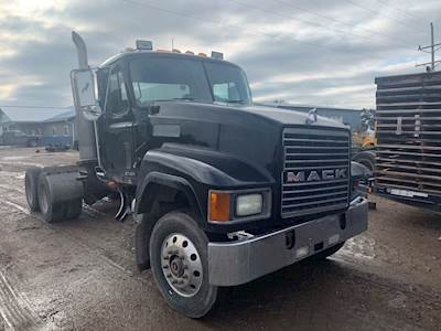 Mack CH613 Right Door for a 2000 Mack CH 613