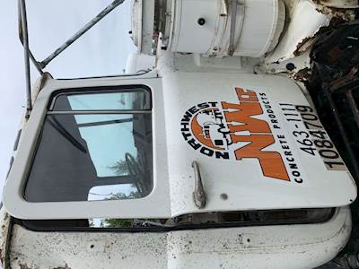 Mack R SERIES Right Door