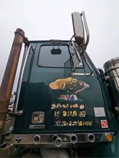 Western Star 4900SA Right Door