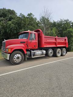 Mack Pinnacle CHU613 Tri Axle Dump Truck - MP8-415C 335HP, 13 Speed Manual, 17' Dump