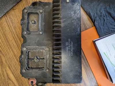 Caterpillar C15 Engine Control Module (ECM) for a 2009 Kenworth