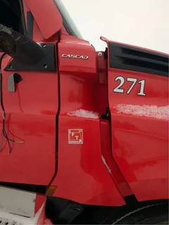 Freightliner Cascadia 126 Fender Extension