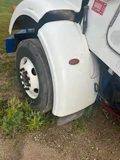 Peterbilt 365 Left Fender Extension