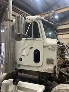 Peterbilt 377 Fender Extension