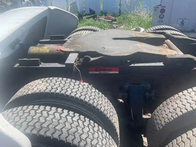 Elevating Fifth Wheel