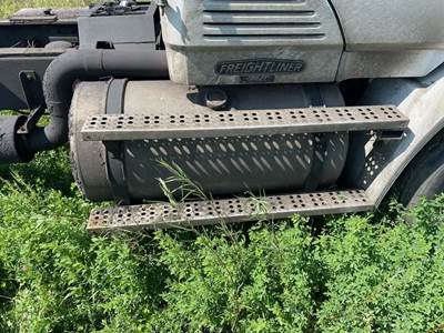 Freightliner FLC112 Right Fuel Tank