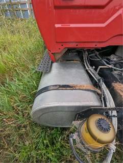 International 7600 Left Fuel Tank